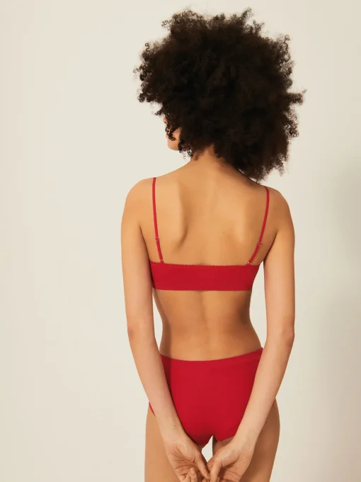 Brassiere