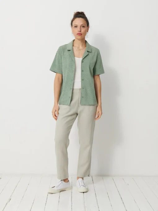 Chemise hawaiana