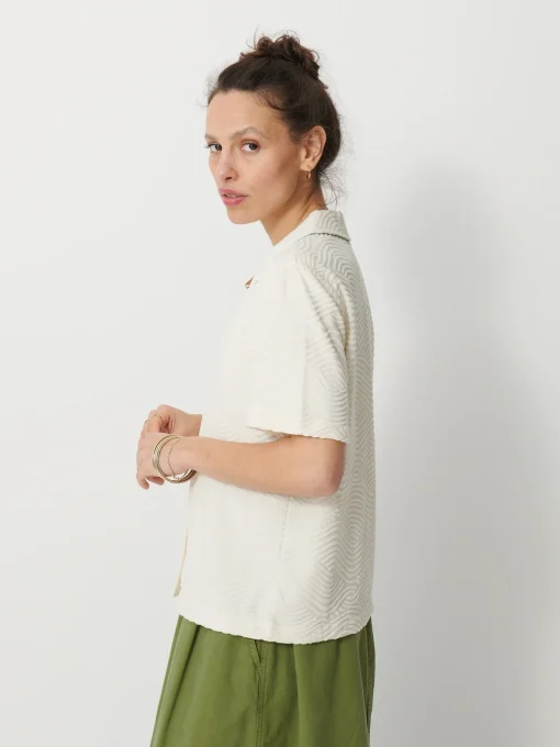 Chemise hawaiana