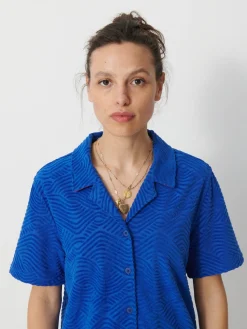Chemise hawaiana