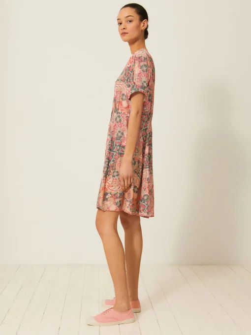 Robe loeva