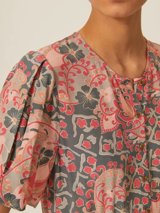 Robe loeva
